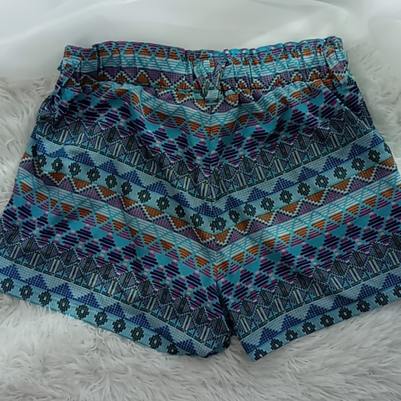 B Bop colorful patterned Shorts M SIZE - Picture 2 of 10